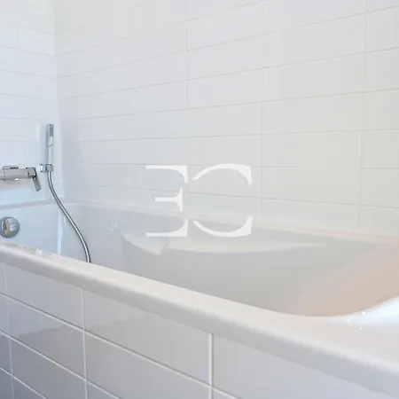 Apartmán Promo Easy Cles- Superb Flat 300m From The