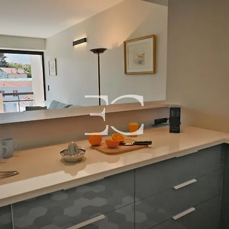Promo Easy Cles- Superb Flat 300m From The