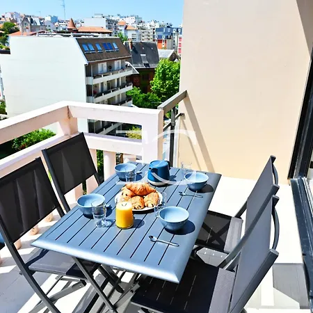 Διαμέρισμα Promo Easy Cles- Superb Flat 300m From The