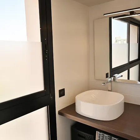 Apartmán Promo Easy Cles- Superb Flat 300m From The *